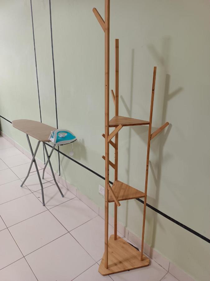 Nena Homestay Setia Alam, Air Conditioned, High Speed Internet Shah Alam Exterior foto