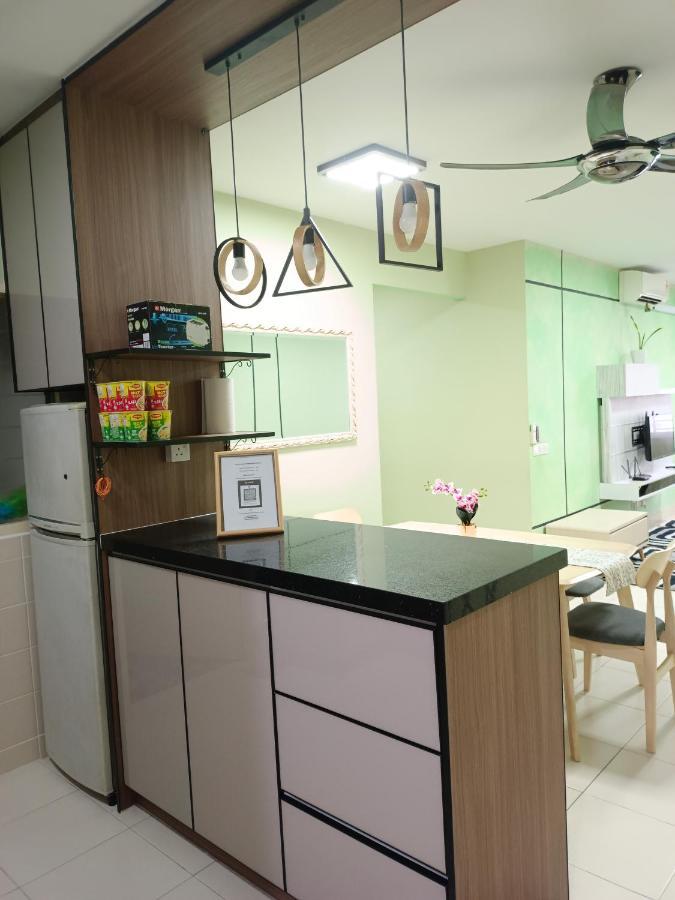 Nena Homestay Setia Alam, Air Conditioned, High Speed Internet Shah Alam Exterior foto