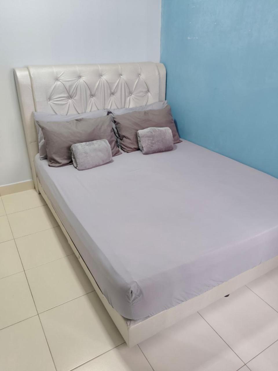 Nena Homestay Setia Alam, Air Conditioned, High Speed Internet Shah Alam Exterior foto